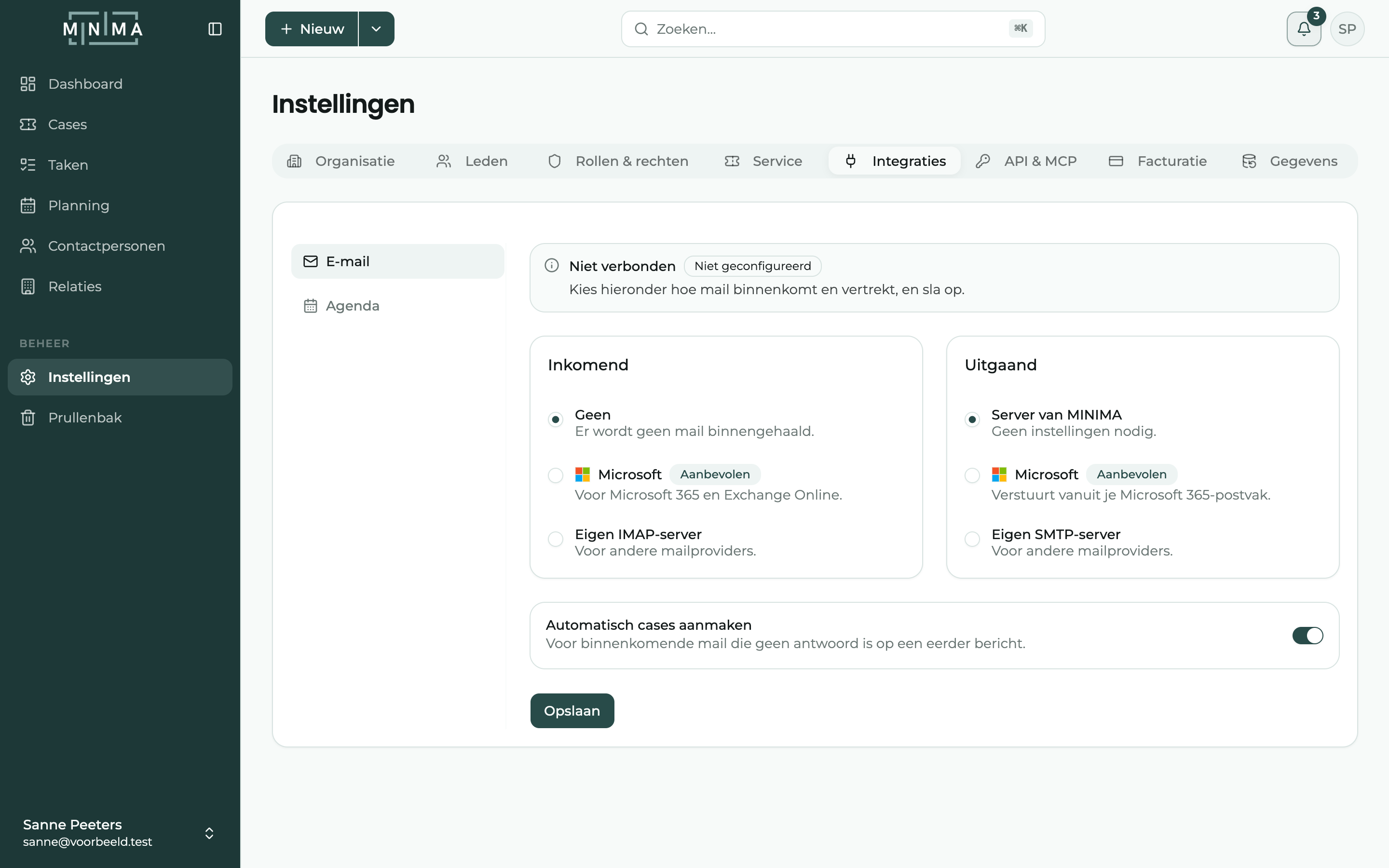 De e-mailinstellingen met de keuze voor inkomende en uitgaande mail